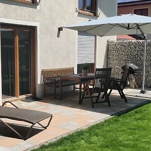  Apartment Ponlach